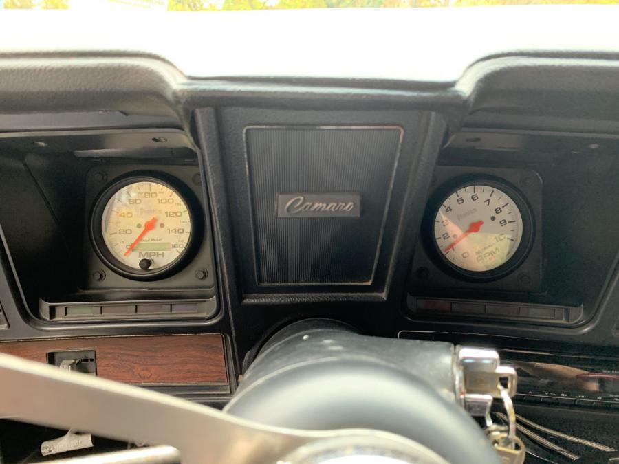 Панель приборов Chevrolet Camaro Sport Coupe Custom 1969 года  (фото 51 из 86)